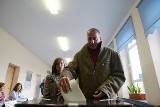 Wrocław: Wybory przebiegają spokojnie, prezydent już zagłosował