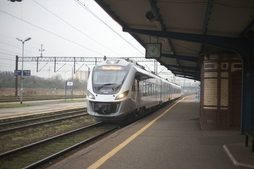 Na trasę Słupsk - Ustka wróciły połączenia kolejowe (wideo, zdjęcia)