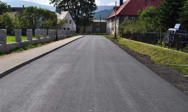 Ech, gdyby wszystkie drogi powiatowe tak wyglądały&#8230;