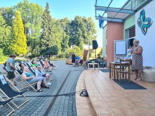 Festyn z Lubliniecką Radą Kobiet przed MDK-iem