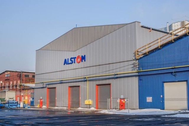 Alstom Konstal Chorzów mieści się przy ul. Metalowców. Firma jednak dzierżawi jedną halę w Świętochłowicach na terenie Delty Trans
