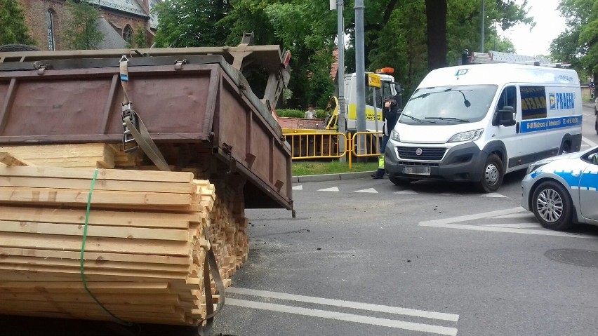 Wypadek w centrum Międzyrzecza [ZDJĘCIA]