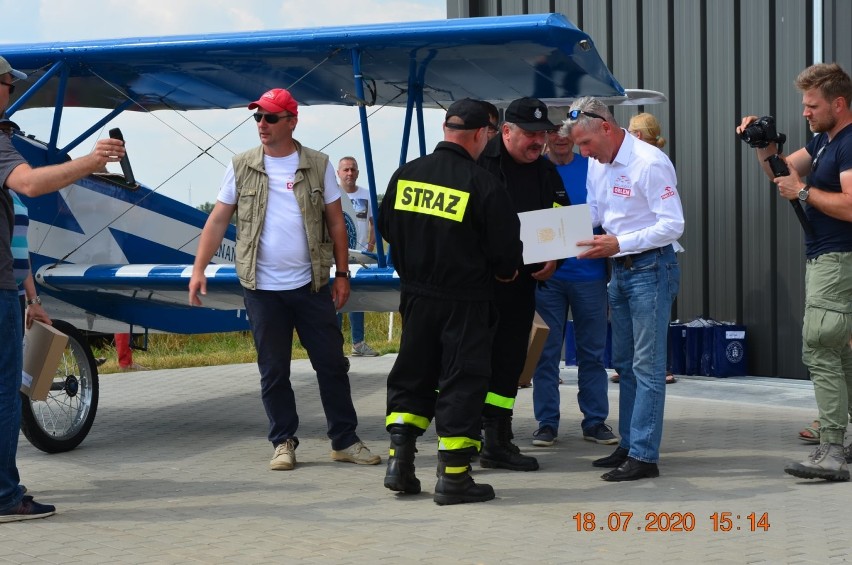 Gmina Grodzisk: Poświęcenie hangaru na lotnisku w Kąkolewie