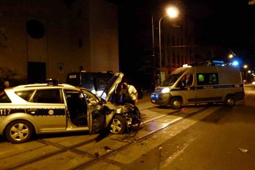 Pościg policji za pijanym kierowcą. Wypadek na Rzgowskiej