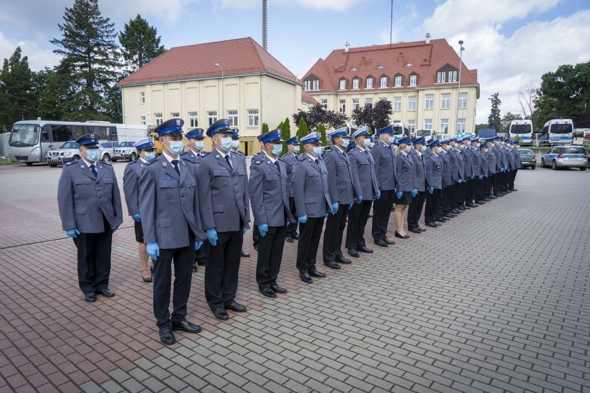 Pięćdziesięciu funkcjonariuszy policji z województwa...