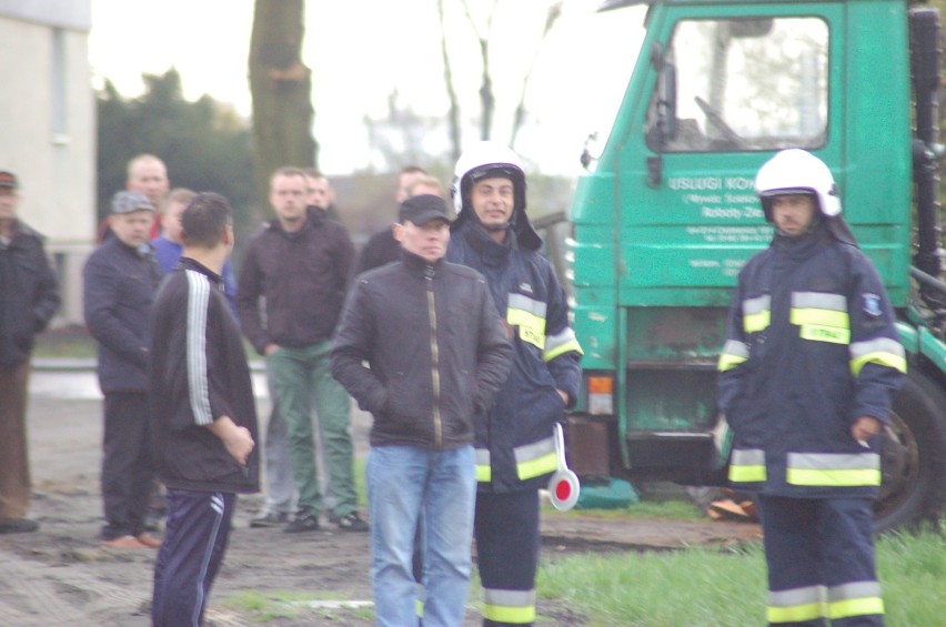 Wypadek w Chobienicach. Poparzony trafił do szpitala