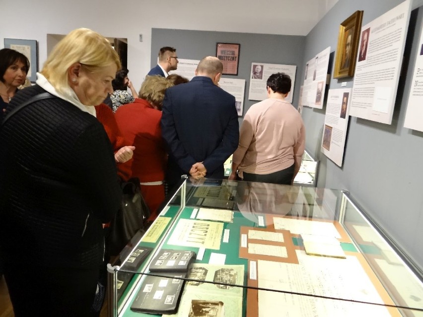 Wystawę z okazji 200-lecia Diecezji Sandomierskiej można oglądać w Muzeum Diecezjalnym i Muzeum Okręgowym w Sandomierzu.