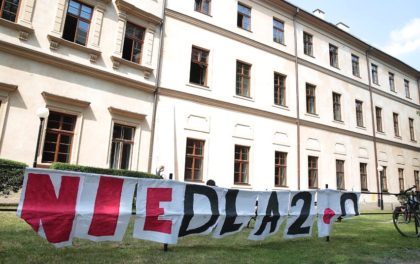 Kraków. Akademicki Piknik Okupacyjny studentów AGH