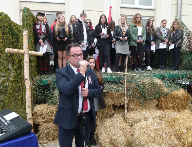 100-lecie odzyskania niepodległości w ZSP nr 1 w Piotrkowie. Tak świętował Tepees