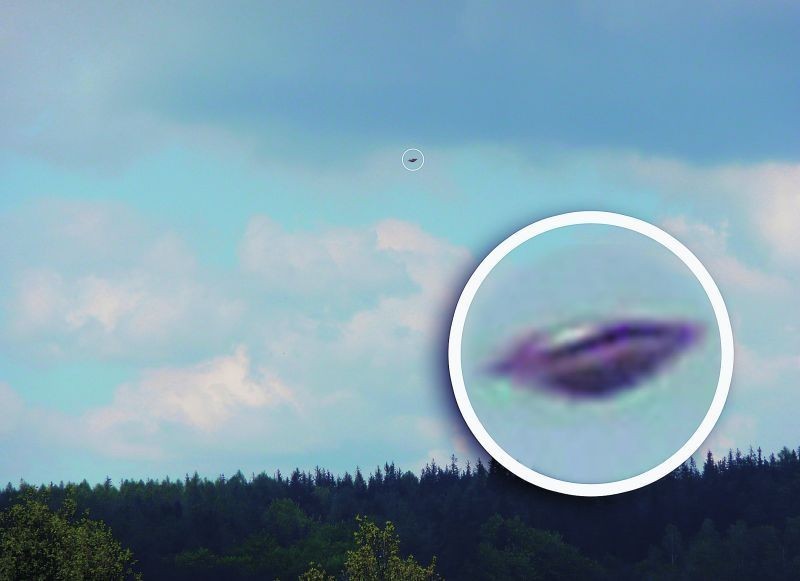 Obiekt UFO sfotografowany nad Wałbrzychem, w pobliżu masywu...