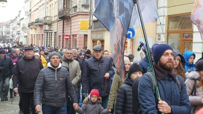 Uczestnicy Rodzinnego Różańca przeszli w sobotę ulicami...