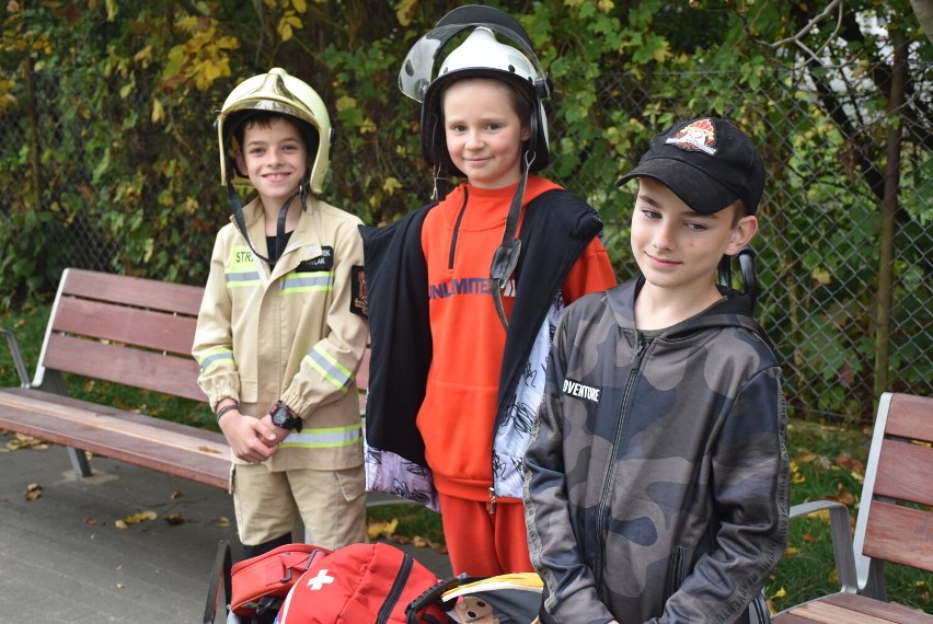 Gniezno. „OSP Kawiary” to troje uczniów podstawówki. Patrolują teren, udzielili już pierwszej pomocy w wypadku rowerowym! [FOTO]