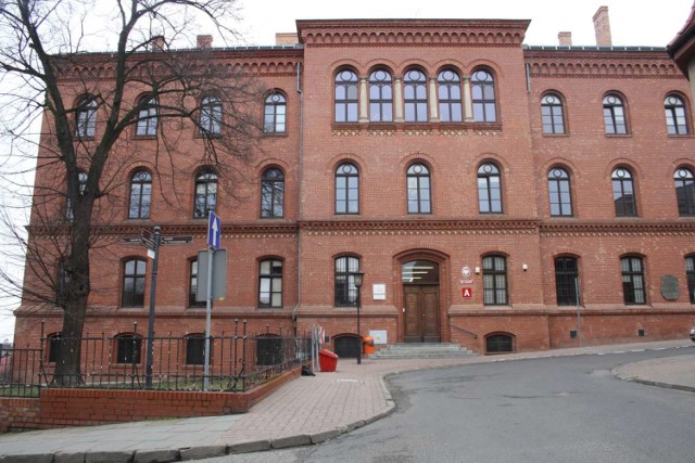 Sąd Rejonowy w Gnieźnie odwołuje rozprawy do końca marca