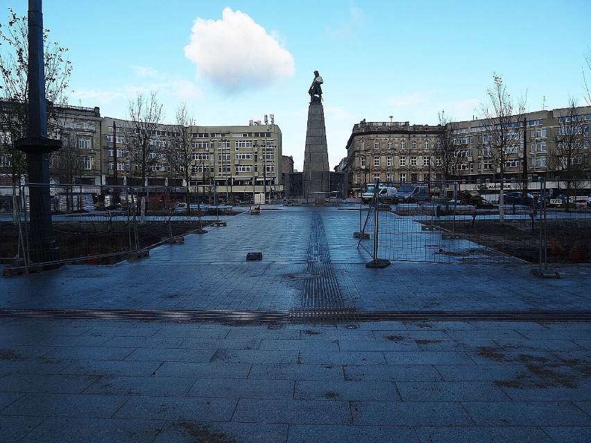 Kończy się remont placu Wolności w centrum Łodzi. Do użytku...