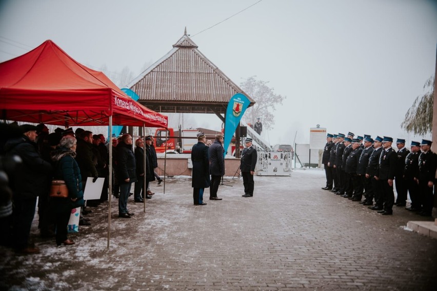 Przekazanie nowego samochodu ratowniczo-gaśniczego dla OSP w Jegłowniku