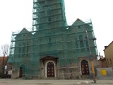 Firma z Grudziądza wróciła,aby dokończyć remont kościoła św. Katarzyny w Bytowie
