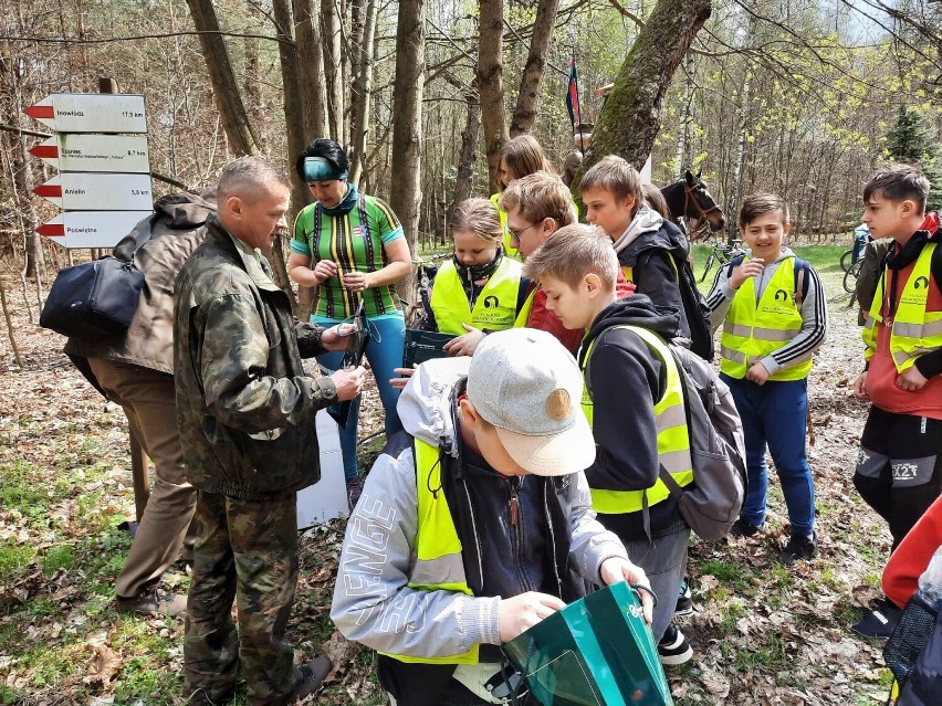 Śladami oddziału majora Hubala - ścieżka edukacyjno-historyczna pod Opocznem otwarta [ZDJĘCIA]