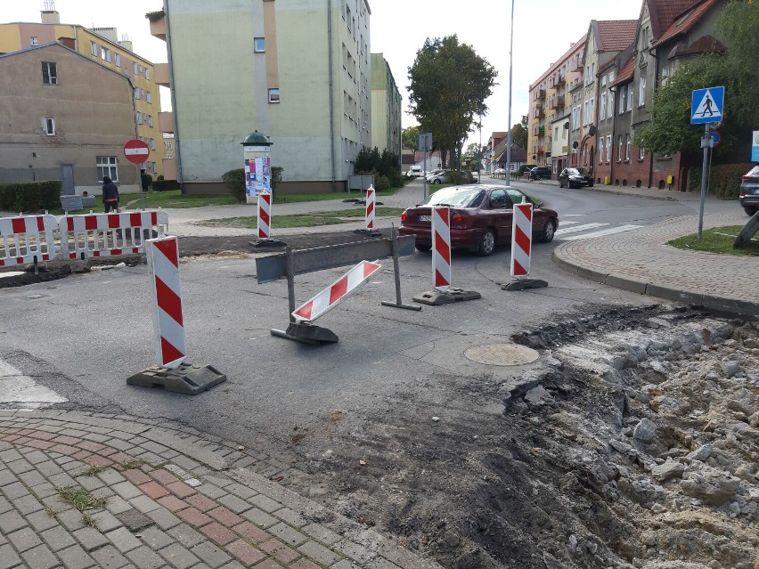 "Stara" Koszalińska w Szczecinku rozkopana na całej długości [zdjęcia]