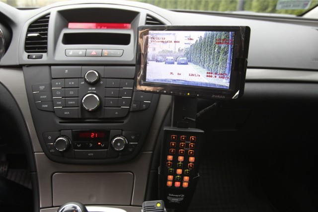 Policjanci  z gdańskiej drogówki pełnili służbę nieoznakowanym radiowozem wyposażonym w wideorejestrator 
(zdj. ilustracyjne)
