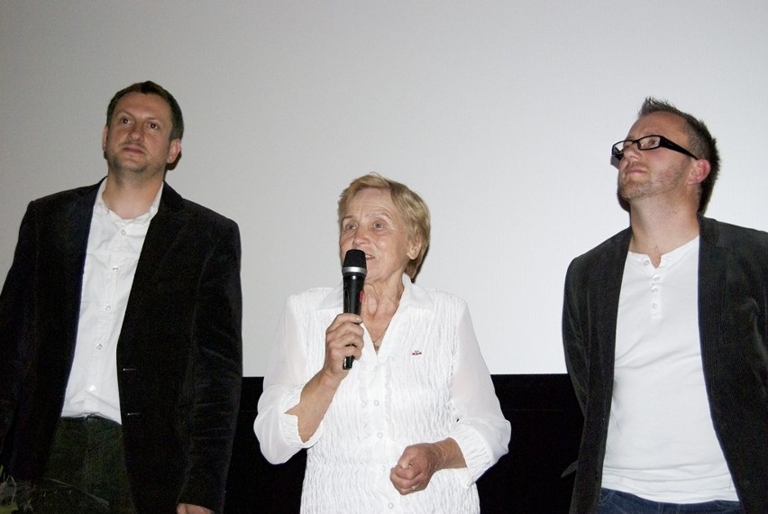 Od lewej: reżyser Artur Pilarczyk, Weronika Sebastianowicz,...