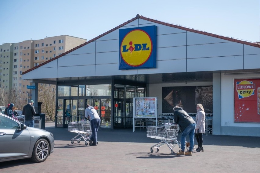 Gdzie zrobimy zakupy? 

LIDL
31 grudnia 2020 r. sklepy Lidl...