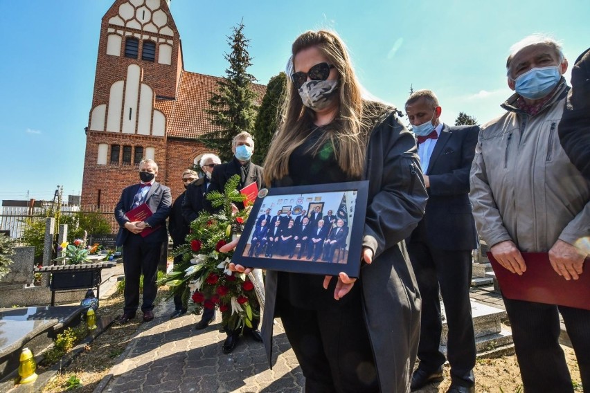 W środę, 28 kwietnia, odbył się pogrzeb śp. Krzysztofa Sowy,...