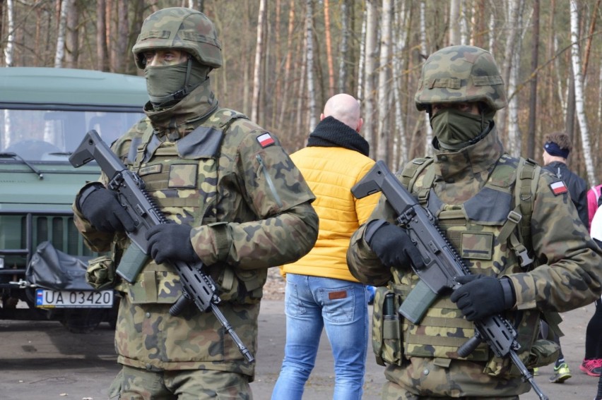 Pokazy wojskowe na Gutwinie w Ostrowcu. Zobacz niesamowite zdjęcia