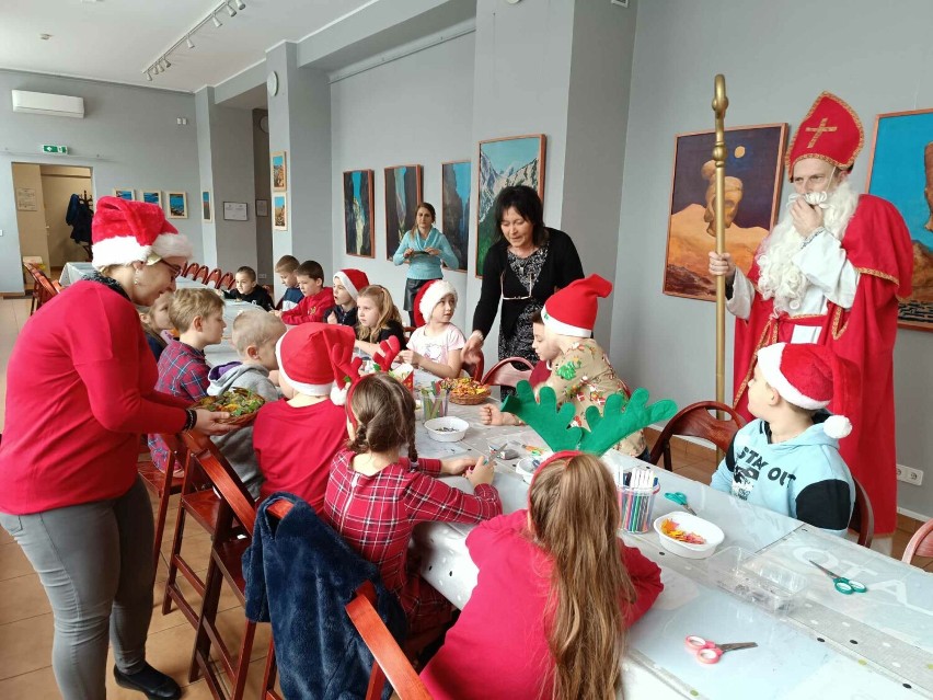 Warsztaty Bożonarodzeniowe w Muzeum Regionalnym w Radomsku. ZDJĘCIA, FILM