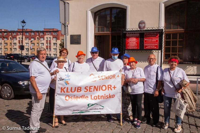 V Stargardzkie Dni Seniora. Emeryci z kluczem do miasta. Bawili się przy Big Bandzie. 100 ZDJĘĆ!