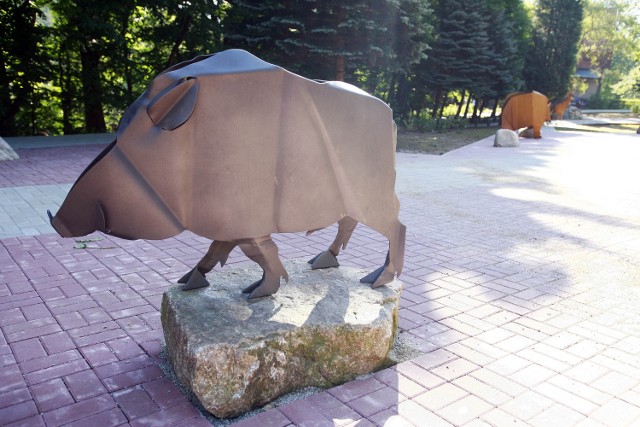 Rzeźby w parku w Karpaczu