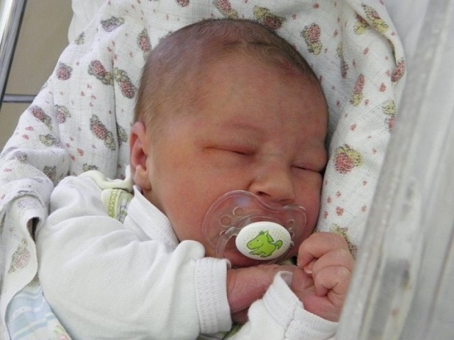 Agatka Ślesińska, córka Barbary i Adriana, urodziła się 9 marca o godzinie 12.15. Ważyła 3740 g i mierzyła 57 cm.

Polub nas na Facebooku