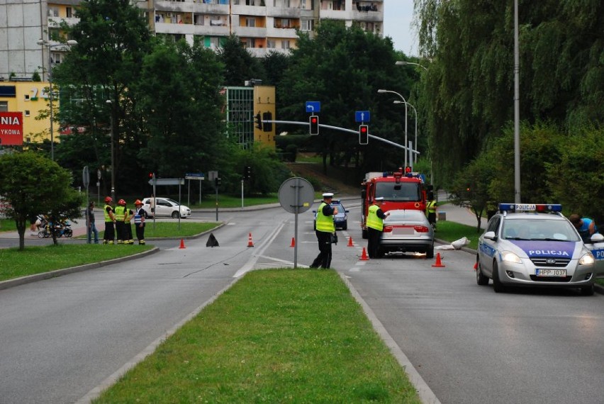 Wypadek drogowy w Jastrzębiu: zderzyły się dwa samochody...