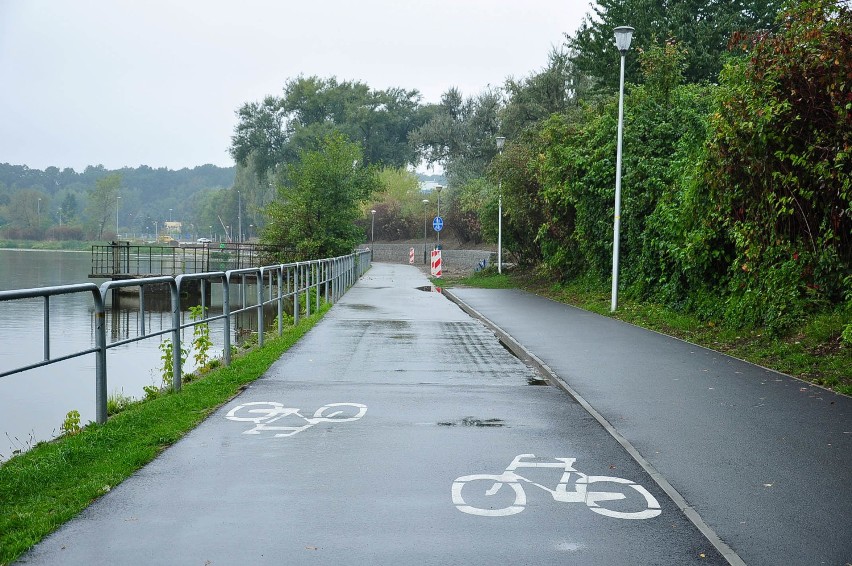 Nowy odcinek ścieżki - o długości około 1250 metrów -...