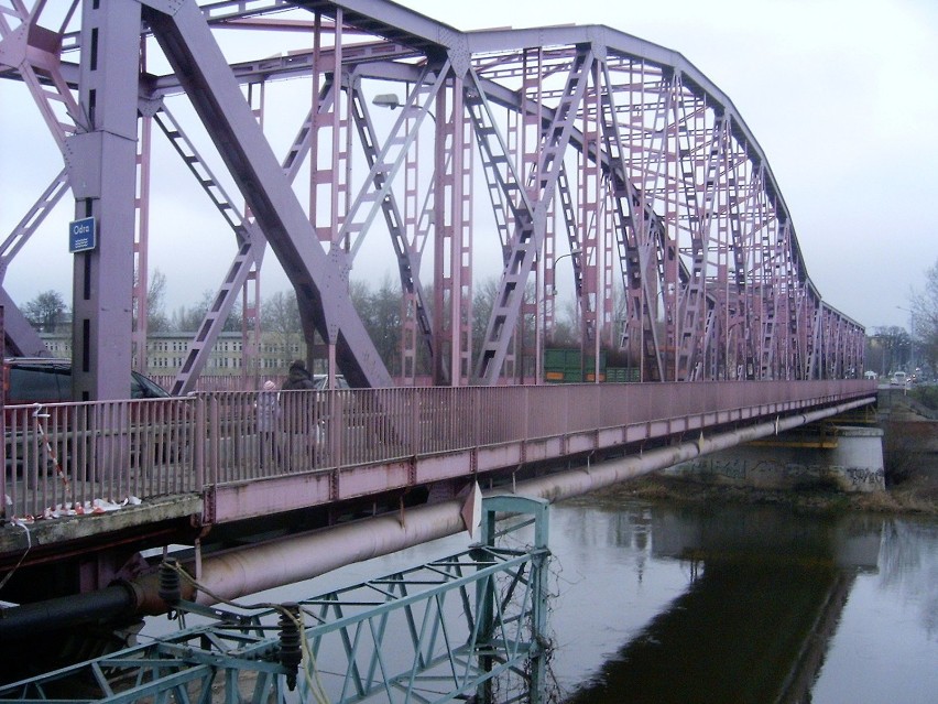 Koniec z bezpłatnymi spacerami po polskich mostach...