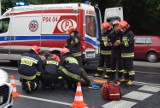 Wypadek na ulicy Górnośląskiej w Kaliszu. Mężczyzna spadł ze skutera [FOTO]