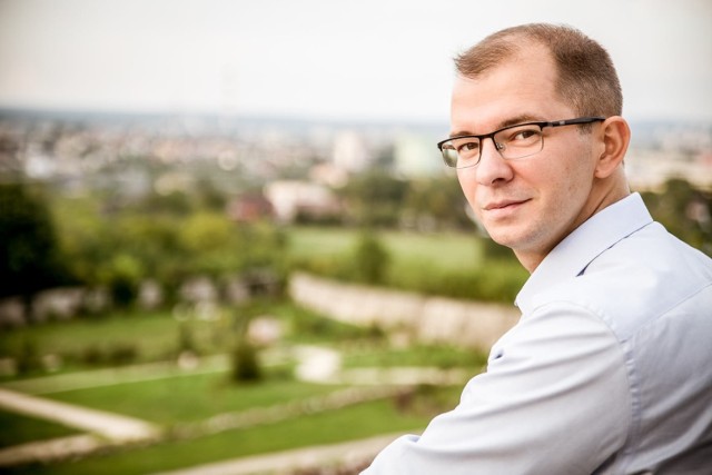 Radny Michał Braun złożył interpelację w sprawie nocnej opieki weterynaryjnej w Kielcach.