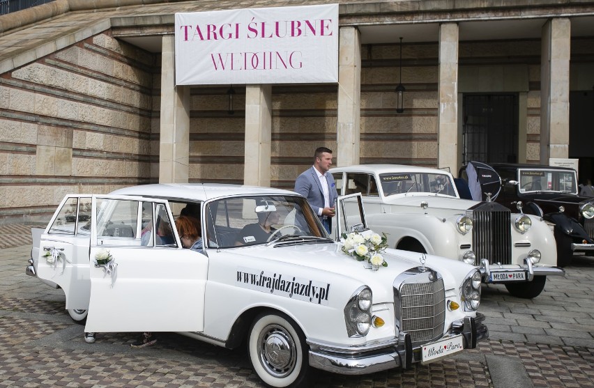 Targi Ślubne Wedding, Warszawa 2019. Pokaz mody od Macieja Zienia, ponad 200 wystawców i trendy na nowy sezon ślubny [ZDJĘCIA]