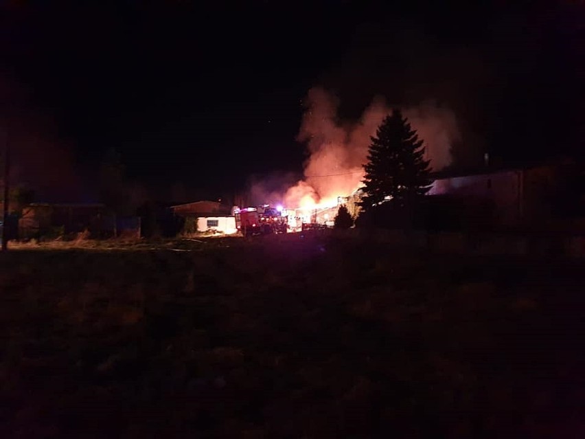 Gmina Prabuty. Pożar budynku gospodarczego w Orkuszu. Straty oszacowano na 100 tys. zł