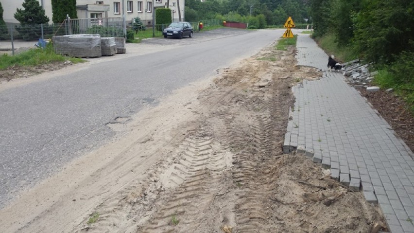 W Tuchomiu trwa remont ulicy Lipowej i wiaduktu na rzece. Na kierowców czekają utrudnienia [ZDJĘCIA]