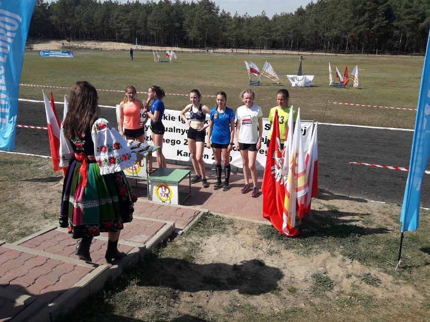 Oliwia Chmurzyńska w czołówce na krajowych Igrzyskach Młodzieży Szkolnej w Biegach Przełajowych