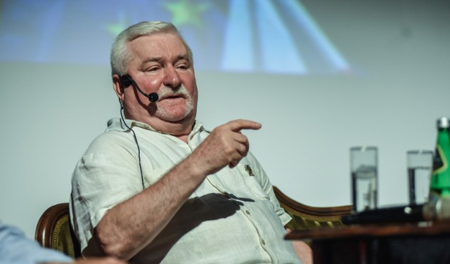 Lech Wałęsa pojawił się w Bydgoszczy na zaproszenie KOD. Jedno z pytań gości dotyczyło kryzysu migracyjnego.