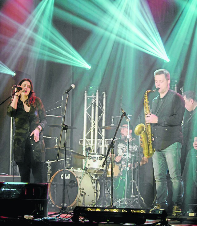 Podczas koncertu, który wsparł rehabilitację Krzysztofa (małe zdjęcie) zagrali Evening Standard i gwiazda  Tymon Tymański