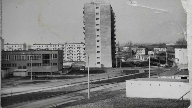 Jak wyglądał Radom 30 lat temu? Jak zmienił się na przestrzeni trzech dekad? Jak wtedy żyli radomianie? Zobaczcie archiwalne zdjęcia.

Na zdjęciu: Blok mieszkalny przy Andersa 7

>>>ZOBACZ WIĘCEJ NA KOLEJNYCH SLAJDACH