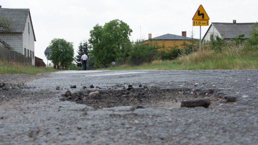 Radomsko: O inwestycjach drogowych, zwalczaniu ASF i wilkach na komisji w powiecie