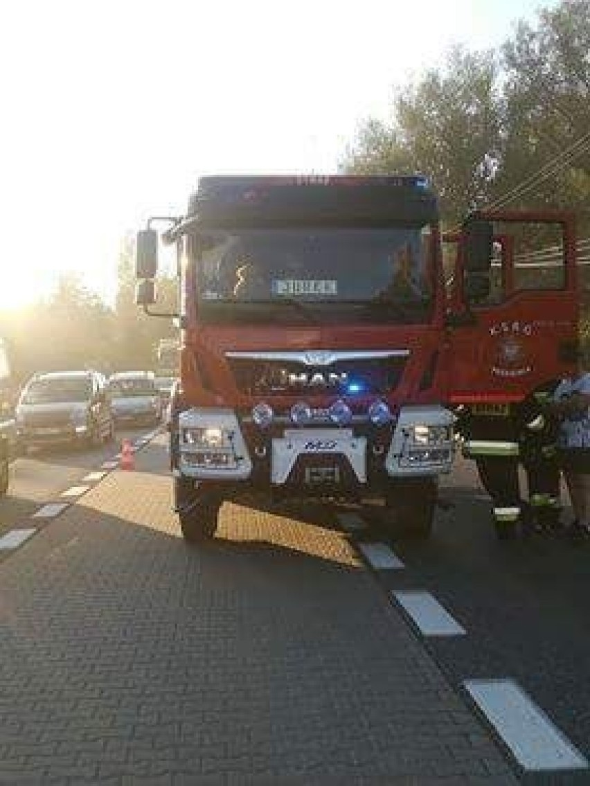 Wypadek w Przegini. Motocyklista zderzył się z ciężarówką