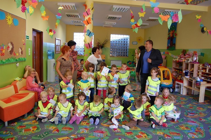 Odblaski dla dzieci z Tęczowego Przedszkola w Poddębicach