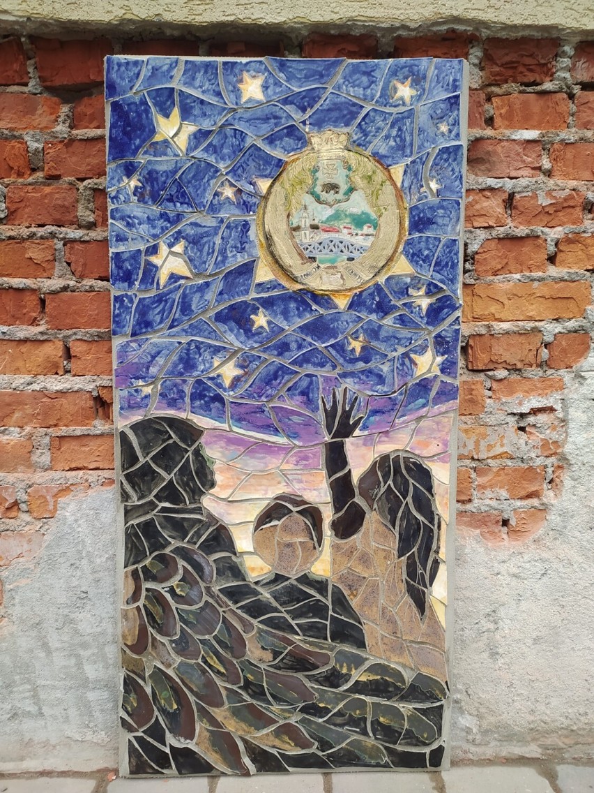 Kolorowe mozaiki pojawiły się na budynkach w Przemyślu.