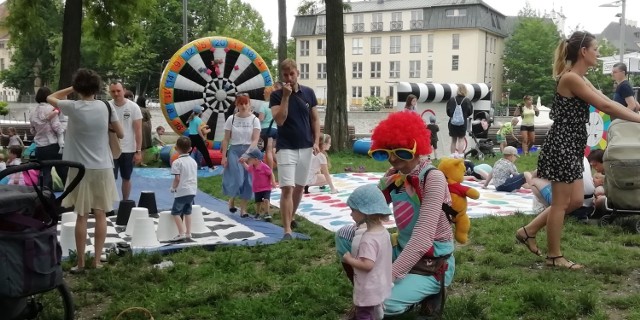 Wrocławianie świętują Dzień Dziecka hucznie i przede wszystkim tłumnie na Wyspie Słodowej.