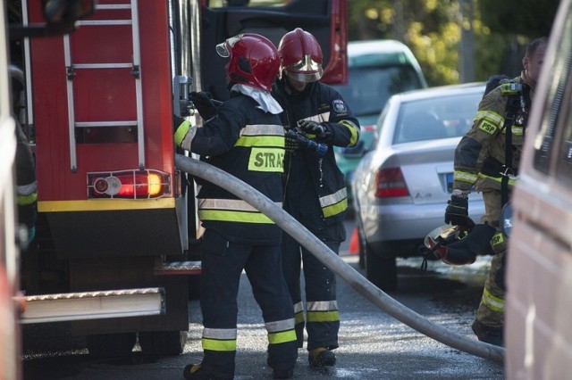 Pożar mieszkania w Chorzowie - ewakuowano mieszkańców kamienicy