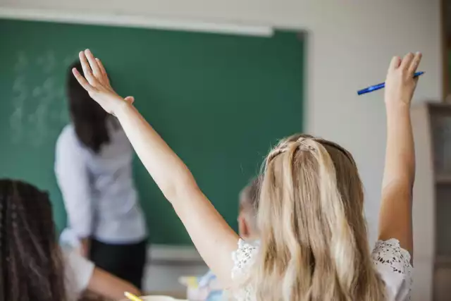 MEN pracuje nad włączeniem ukraińskich uczniów do polskiego systemu edukacji. Jakie ma propozycje?